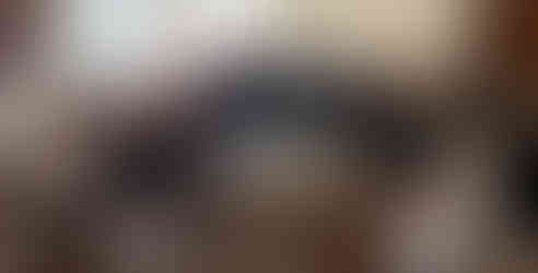 Día en que me enteré que deciendo de un Cacique a quien quemaron en una hoguera por no entregar su oro, y desde allí varios Buriticá prósperos económicamente han muerto trágicamente. Como si el clan hubiera aprendido que tener mucha riqueza es peligroso.