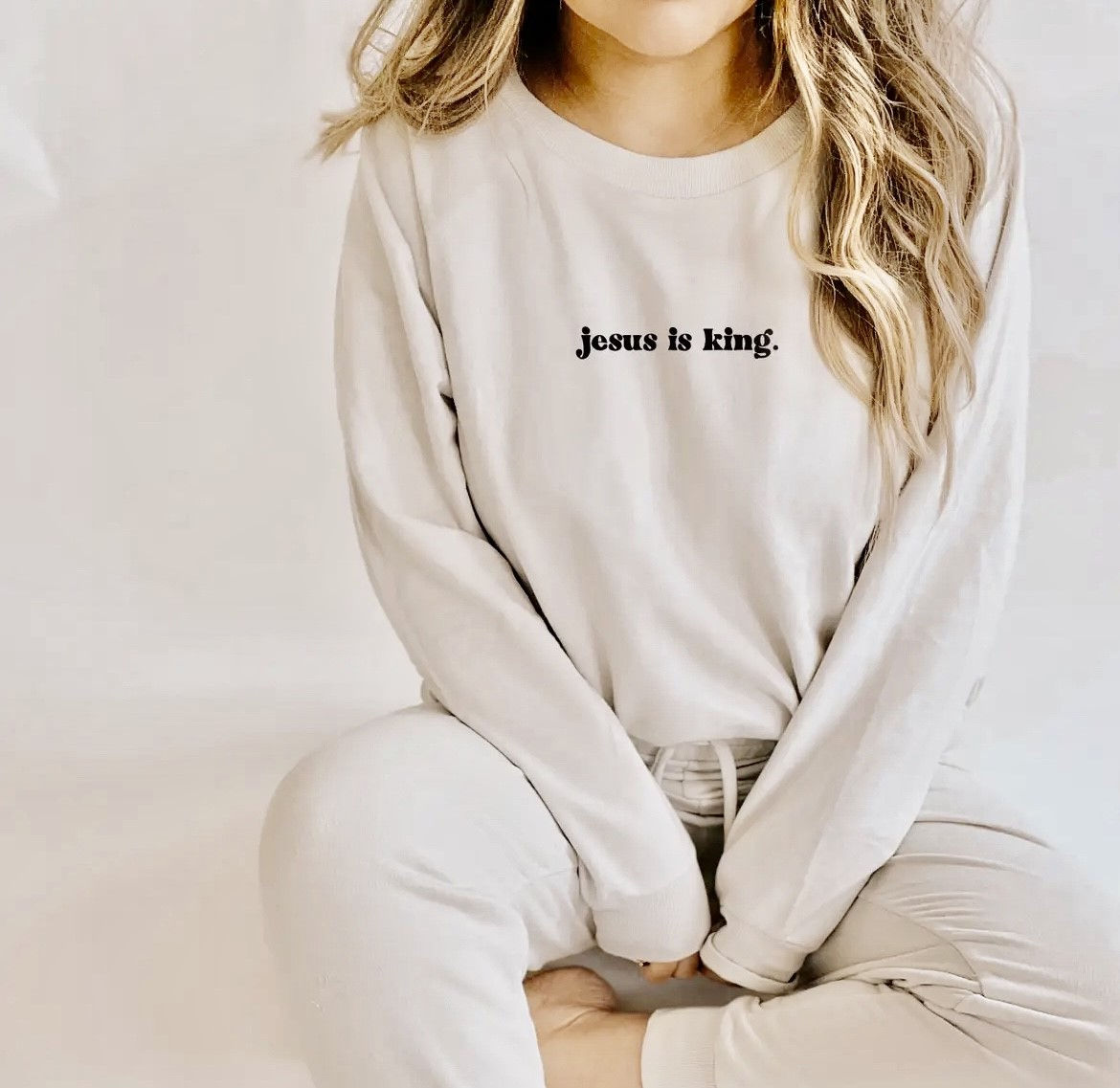 "Jesus is King" Long Sleeve Shirt
