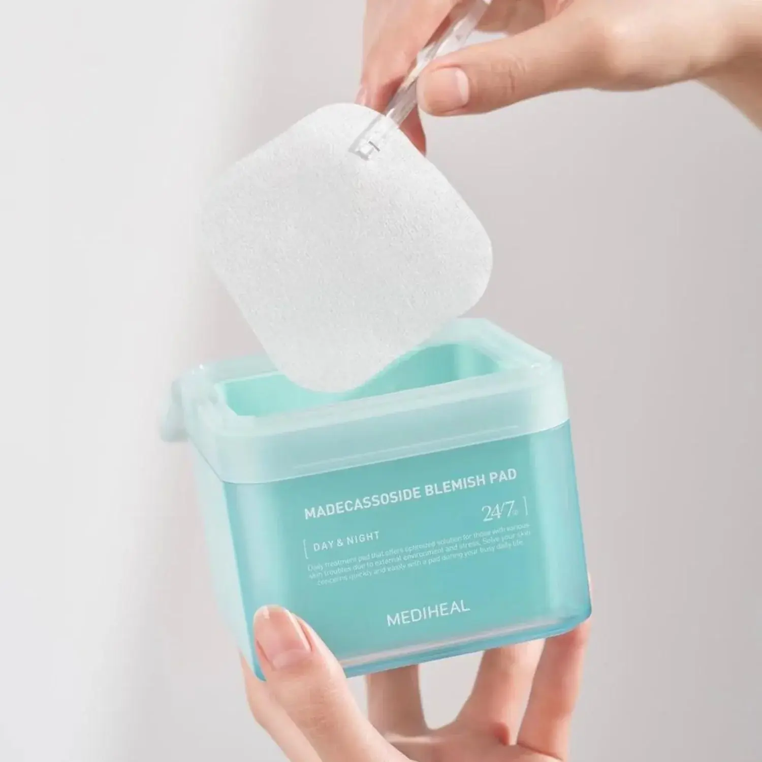 MEDIHEAL Madecassoside Blemish Pad