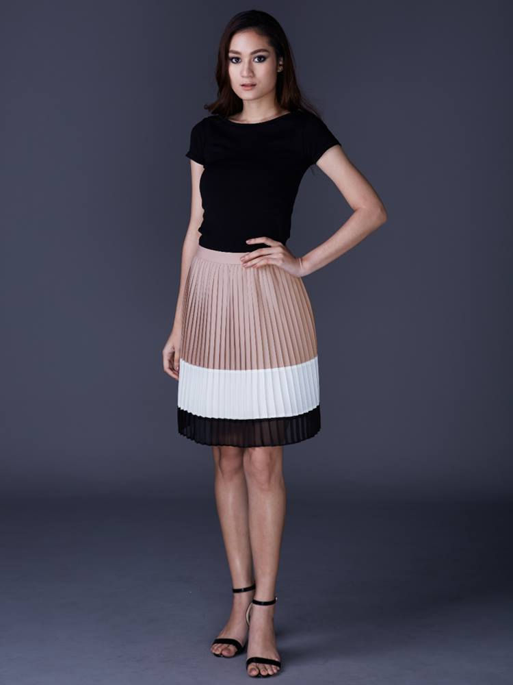 Thumbnail: Pink in the park : Tri color pleated skirt