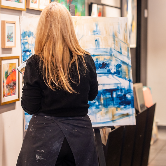 P3 - Solveiga - Photos vernissage DD1 Mars 2024 (25)_edited.png