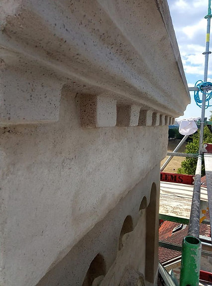 37945581_243566272949019_664882074243353