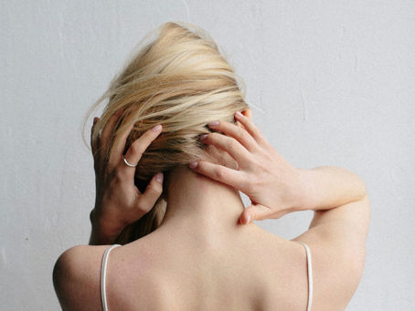 首筋・頭痛の原因は腰だった