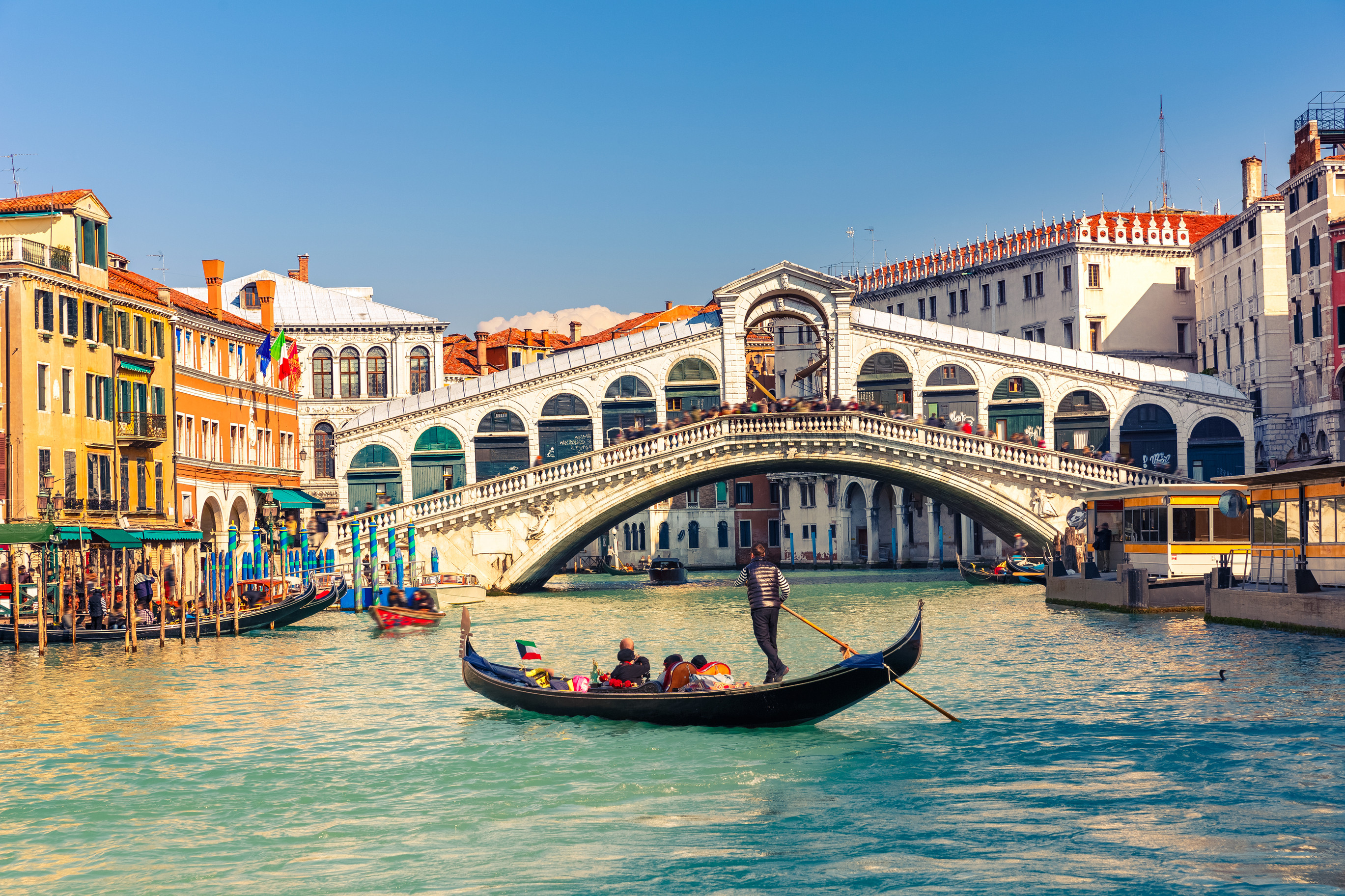 PARIS E ITALIA