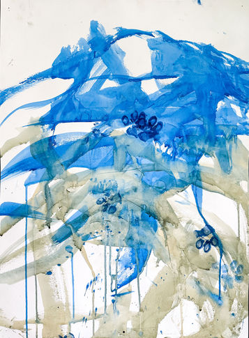 Dali painted in public for the first time!!! It was during our recent vacation to Goa, India. We set up her traveling studio right on the Ashwem beach early in the morning.
Our travel mate @baulrupam captured a few moments on the beach, interviewing a few interested spectators. His son Popo joined Dali in this beachfront workshop as well. This was the first time Dali painted together with a human-friend and was watched by a non-human art lover, a local Indie doggo, who was so interested to see the painting process!
The crowd was less in the morning, and we got joggers and tourists who came out for morning walks, almost all of them were awestruck to see a dog painting.
We always wondered, if Dali ever painted in public how would she react with a crowd around her, and how the crowd would react seeing her paint? But when this actually happened it was amazing!
We wanted to capture the vastness of the sea in this video, which is why we kept it horizontal. Please flip your phone to landscape mode for the best viewing experience!
š¶Now that you know the story of this event⦠please help us find a special name for this art piece.