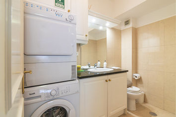 M.M. HOLIDAYS  T2  -  Vilamoura