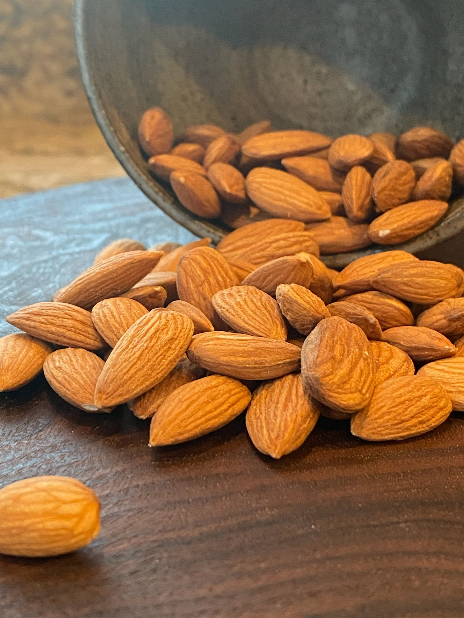 Truly Raw Almonds