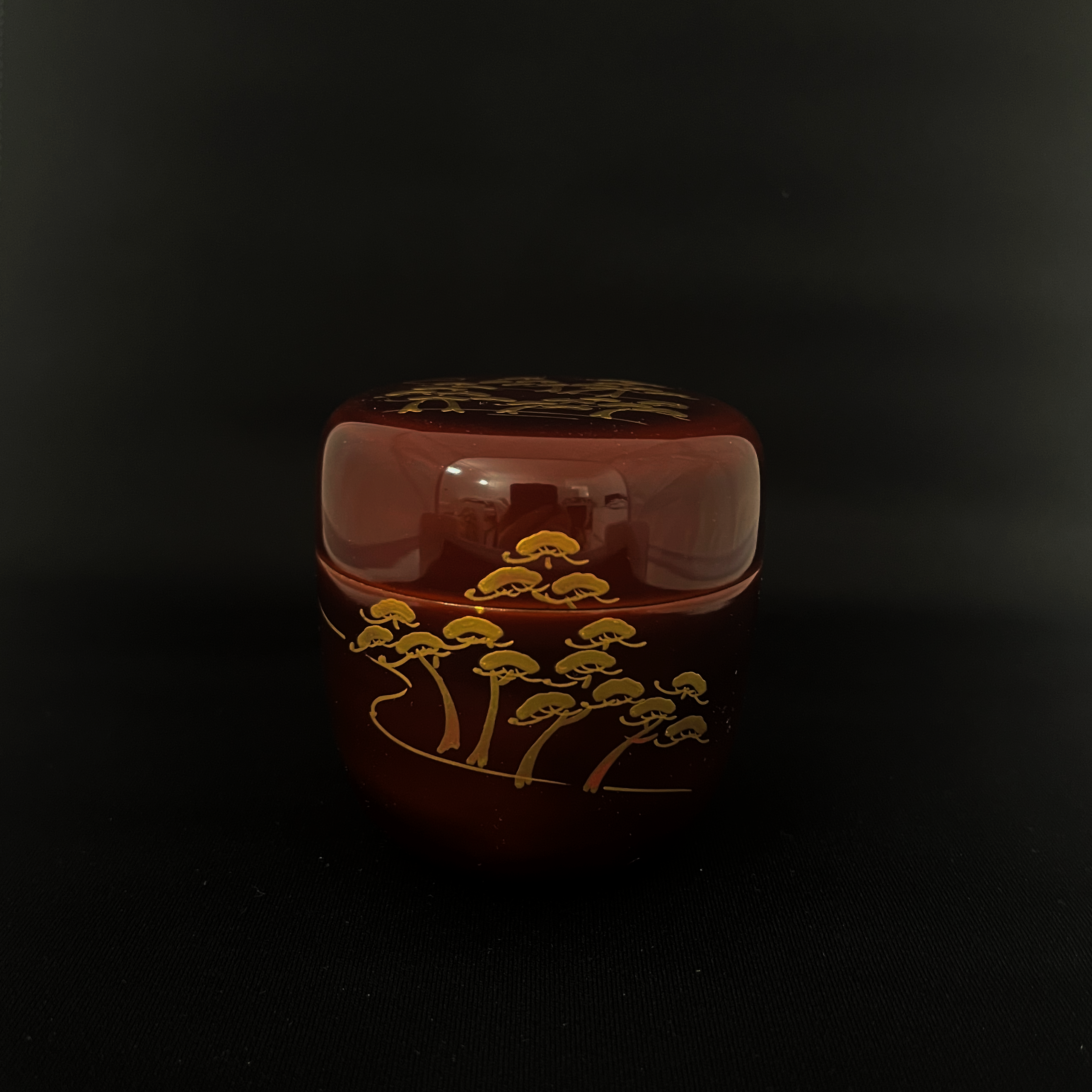 Urushi Natsume Chabako Tea Ceremony Caddy with pine tree motif