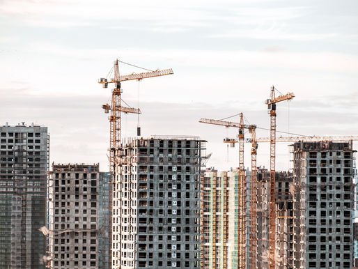 Mercado imobiliário cresce até 367% mesmo com juros altos; entenda