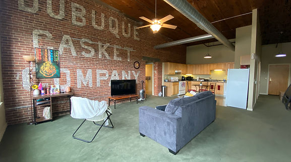 2-LivingRoom-Kitchen.jpg