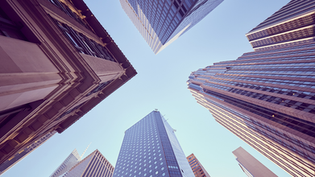 Dollar Strengthens Ahead of Inflation Data