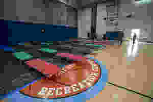 Los Angeles emergency homeless shelter