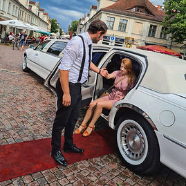 limo1.jpeg