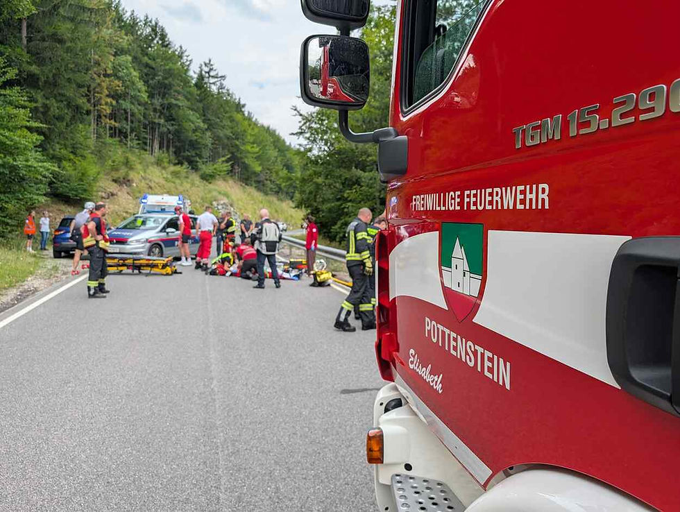 Verkehrsunfall auf Motorradstrecke