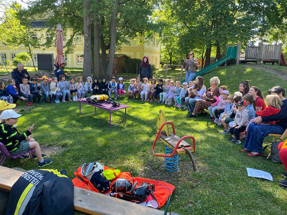 Besuch im Kindergarten Hainfelderstraße