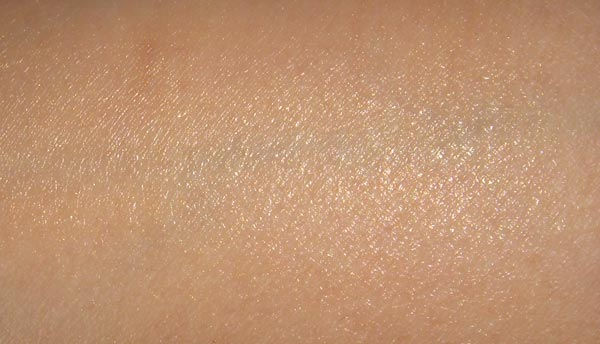 wearing-prtty-peaushun-skin-tight-body-lotion-medium