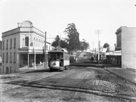 RETROSPECTIVE OF AN EARLY AUCKLAND TRAMLINE