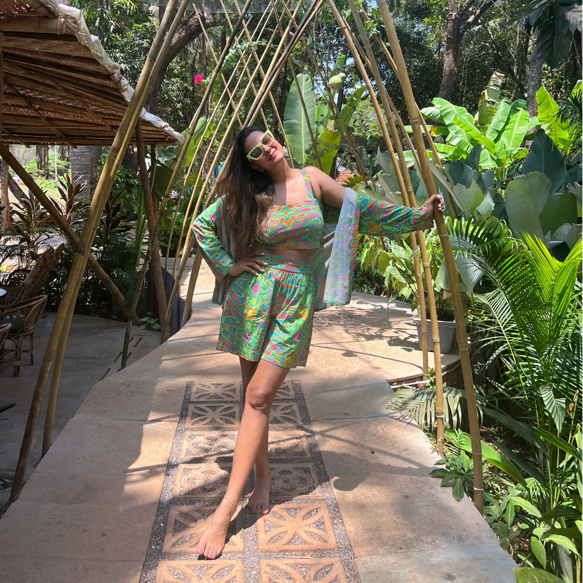 Printed crop top, shorts and shirt