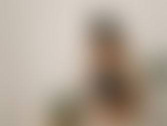 Eine junge Mutter mit ihrem Baby