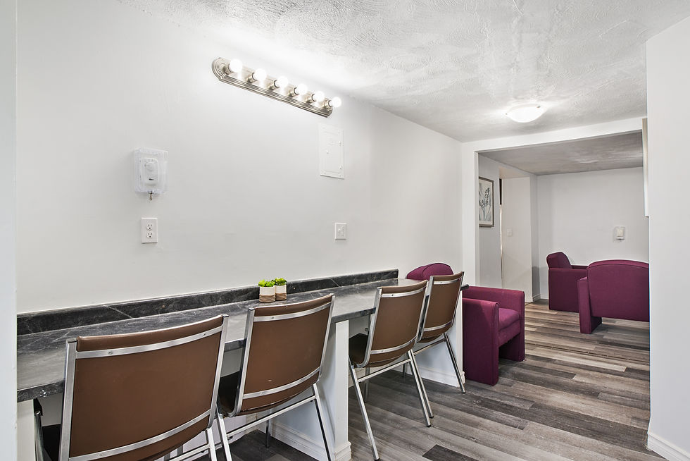 3 Eating Area.jpg