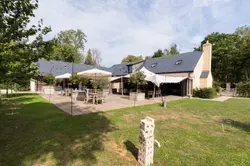 Waters Edge at Ewen wedding