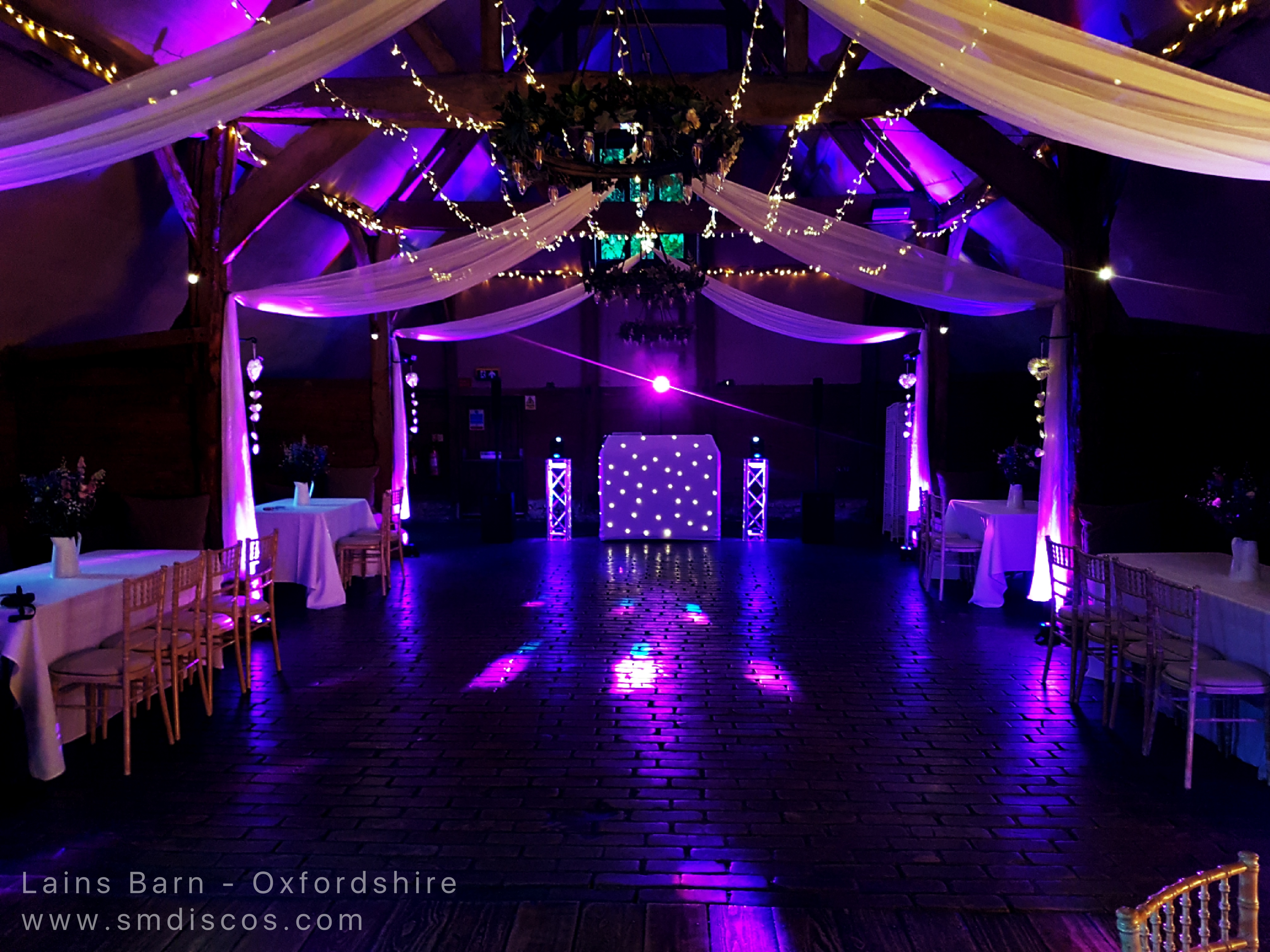 Wedding DJ Lains Barn
