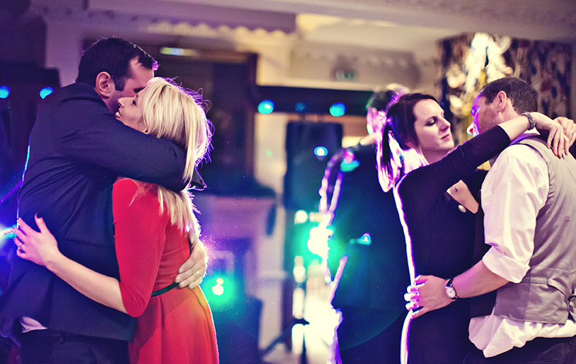 The red Lion in Henley on Thames - wedding disco