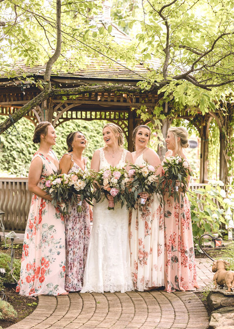 Gardens of Woodstock wedding photography. Professional wedding photographer