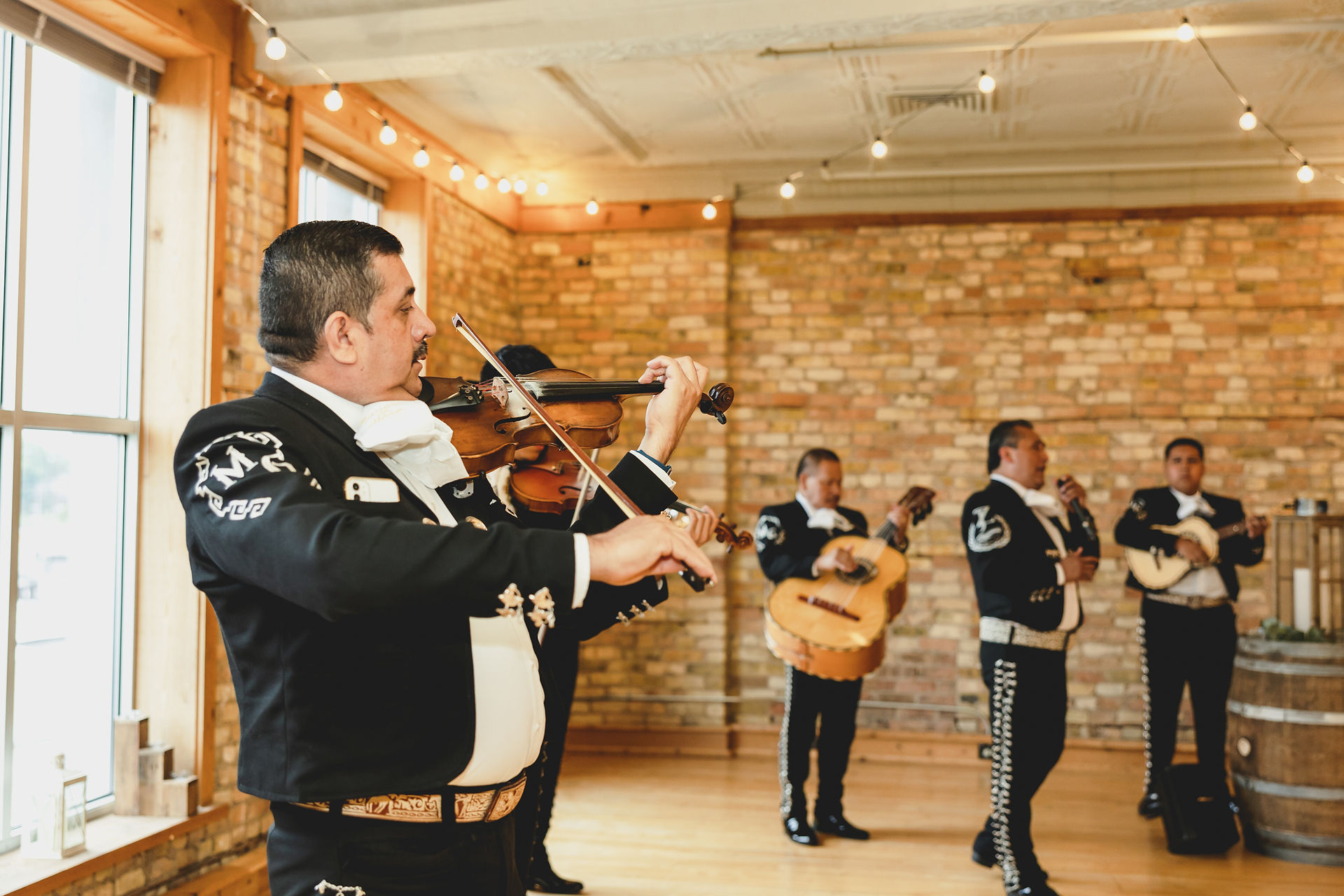 Mexican wedding Elgin IL wedding photographer