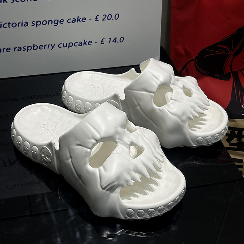 Miniatyrbild:  Oihi's_Novelty_Sandals