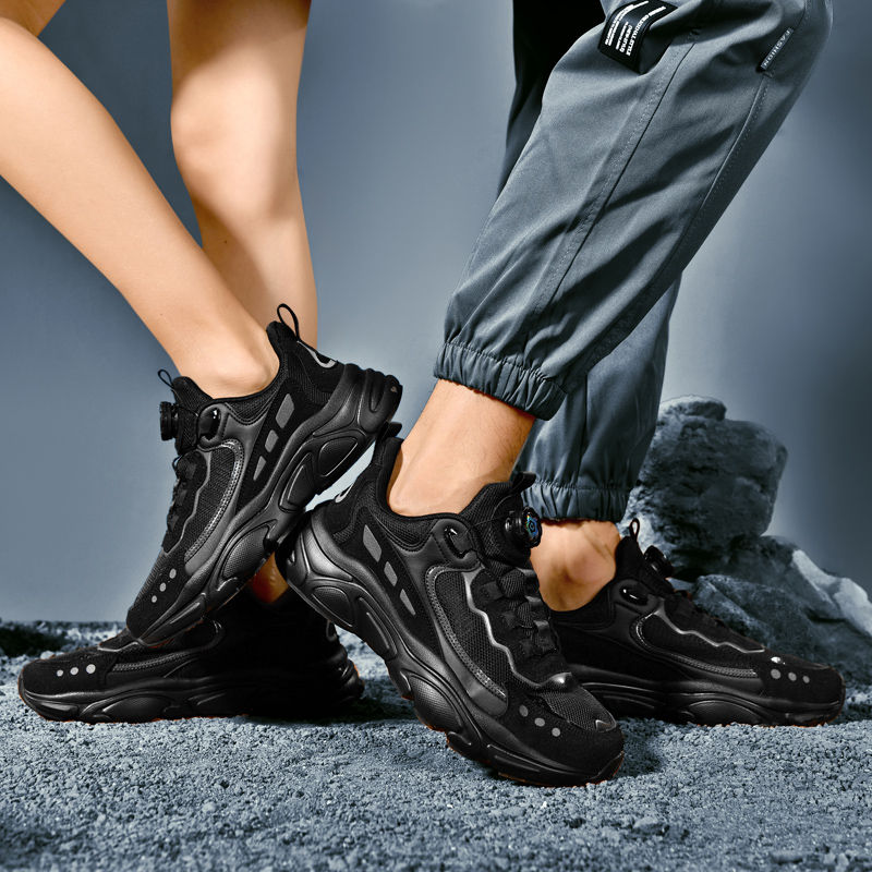 Thumbnail: Oihi's_Sneakers 