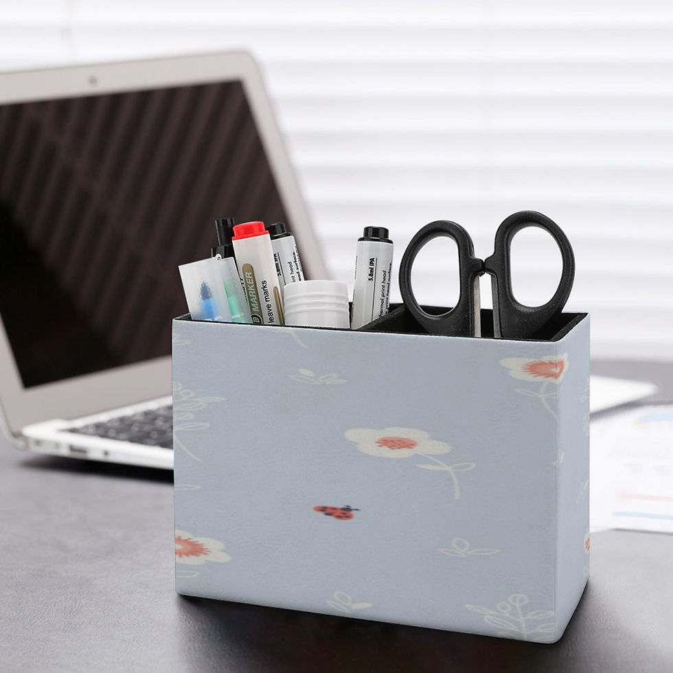 Thumbnail: leather pen holder