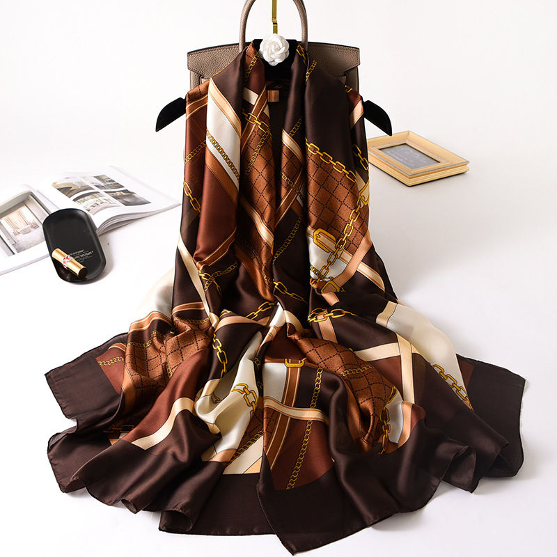 Thumbnail: Oistar's Silk Scarf 