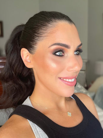 Facetune_08-02-2022-14-00-46 2.jpg