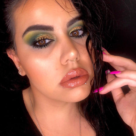 Facetune_14-06-2018-13-48-38.JPG