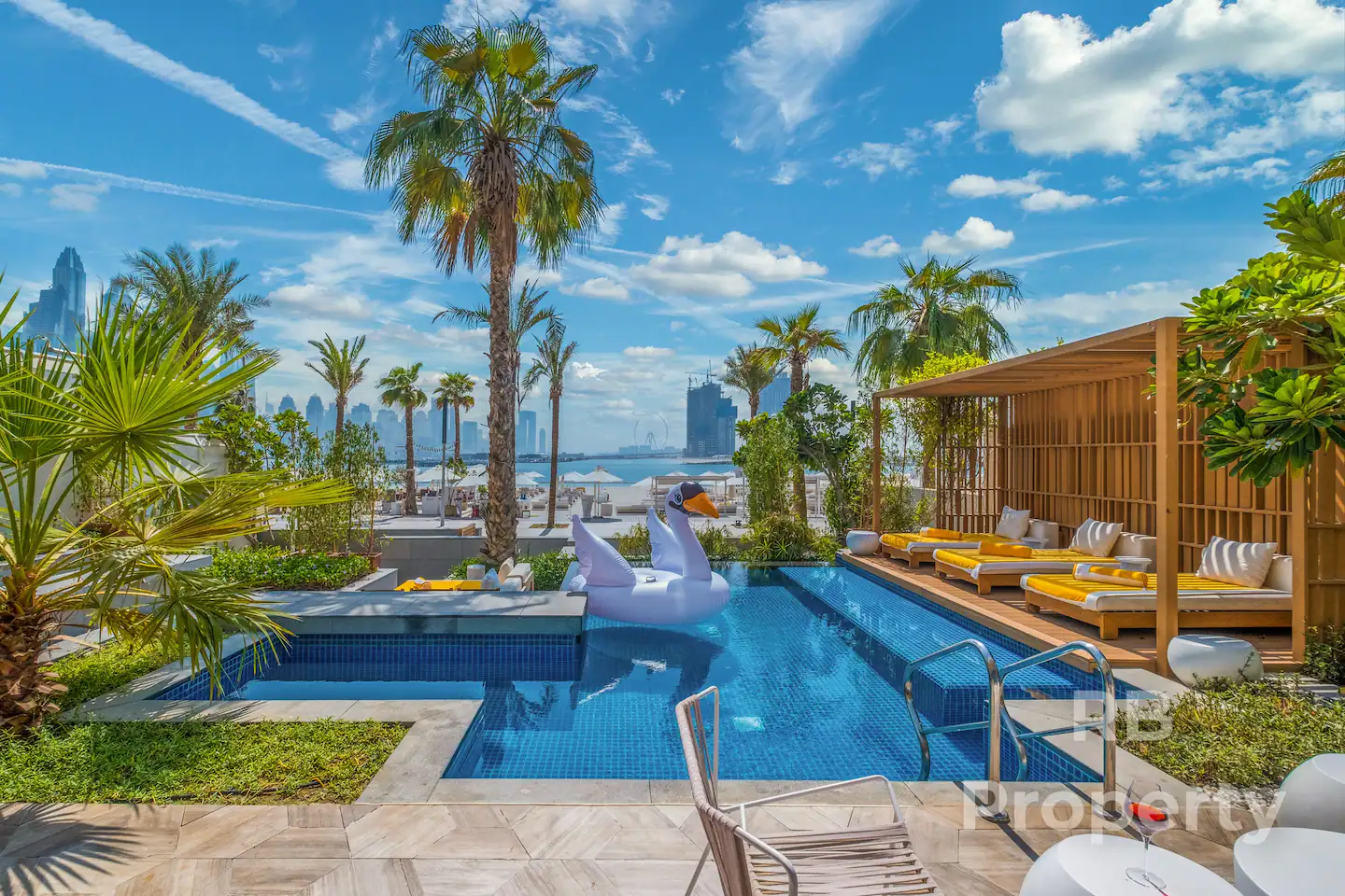 Private pool and cabana's.webp