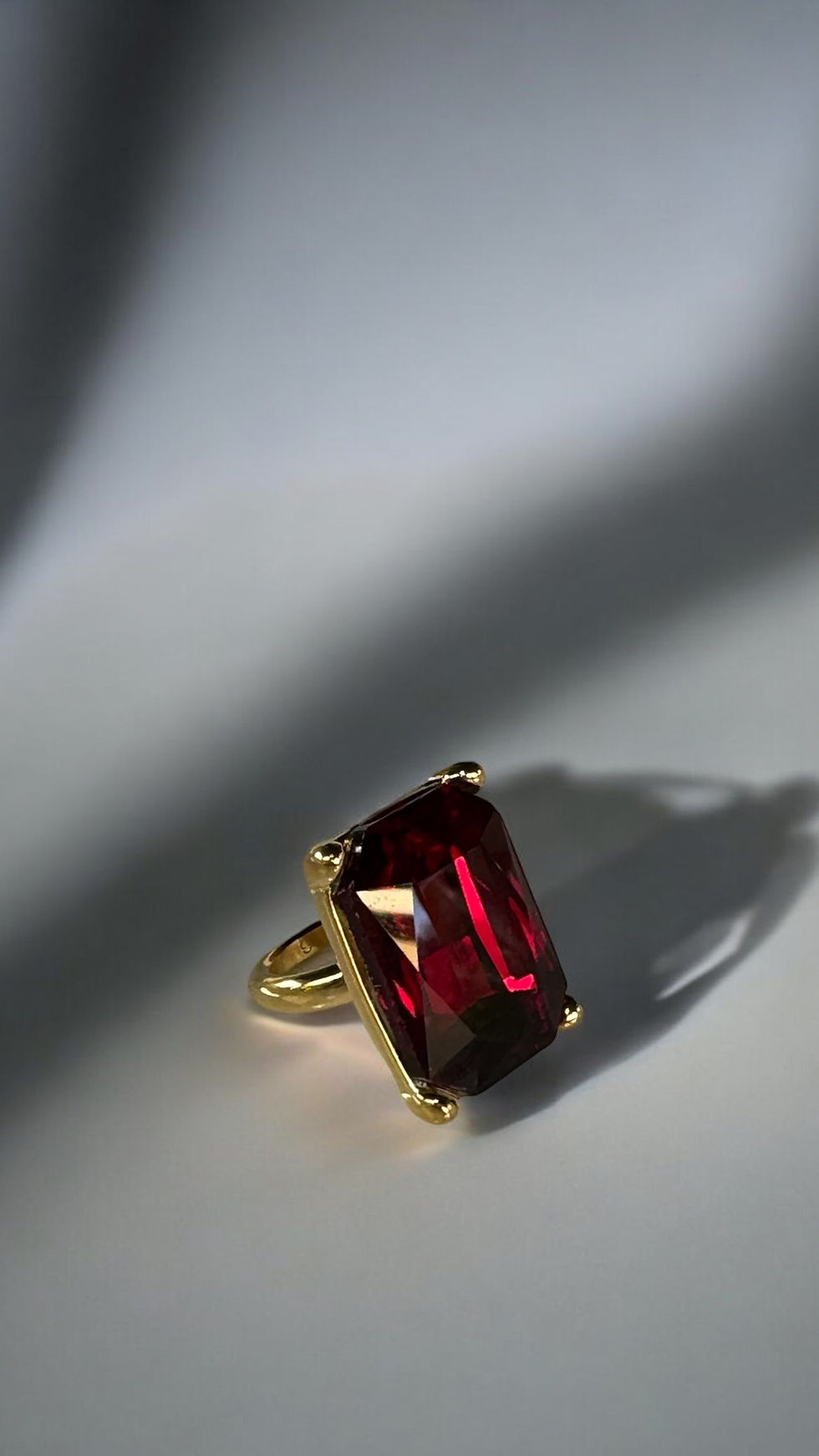Miniatura: LEONIZA RING 