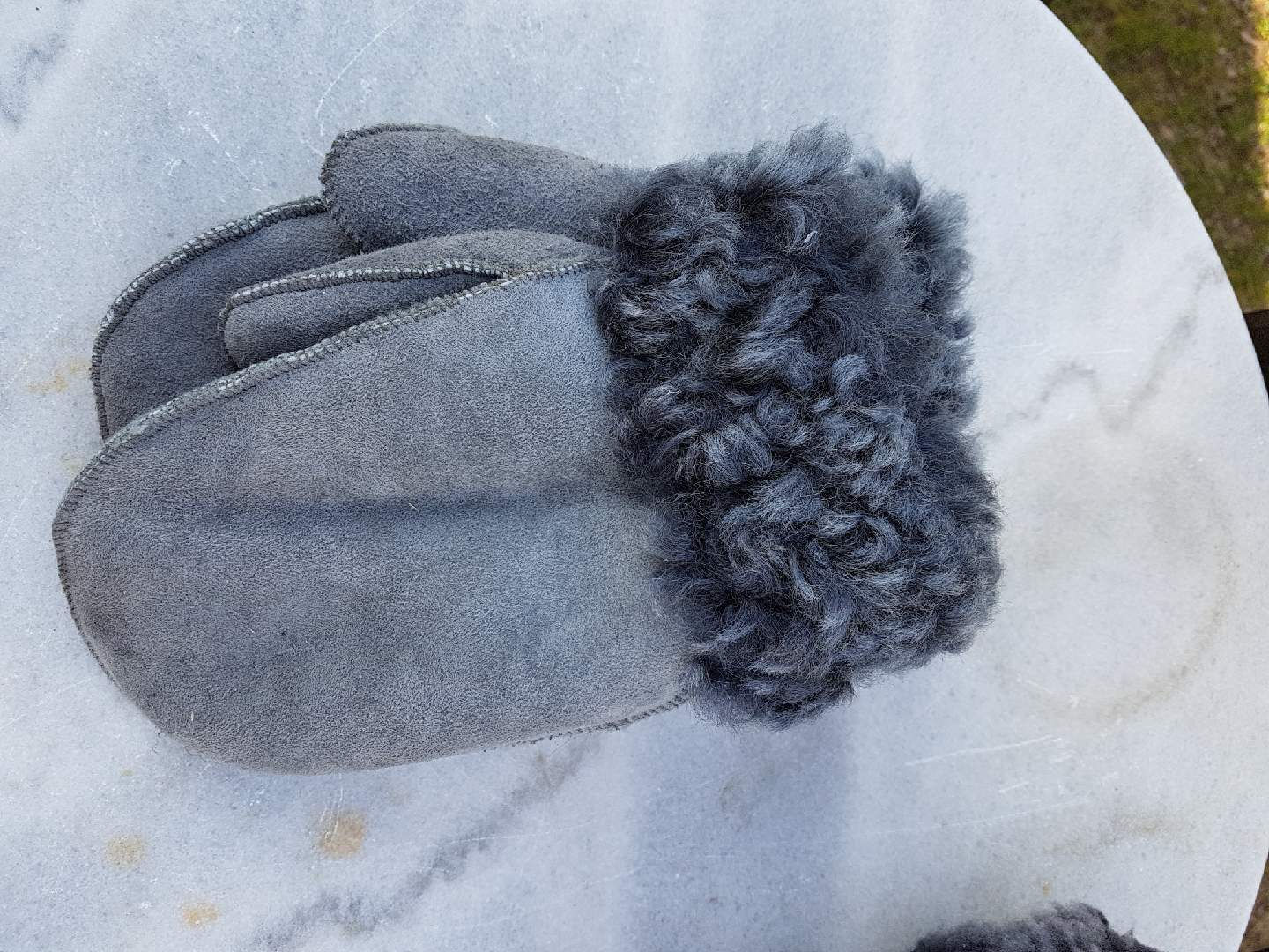 Vuxenvantar Storlek Smal lammskinn