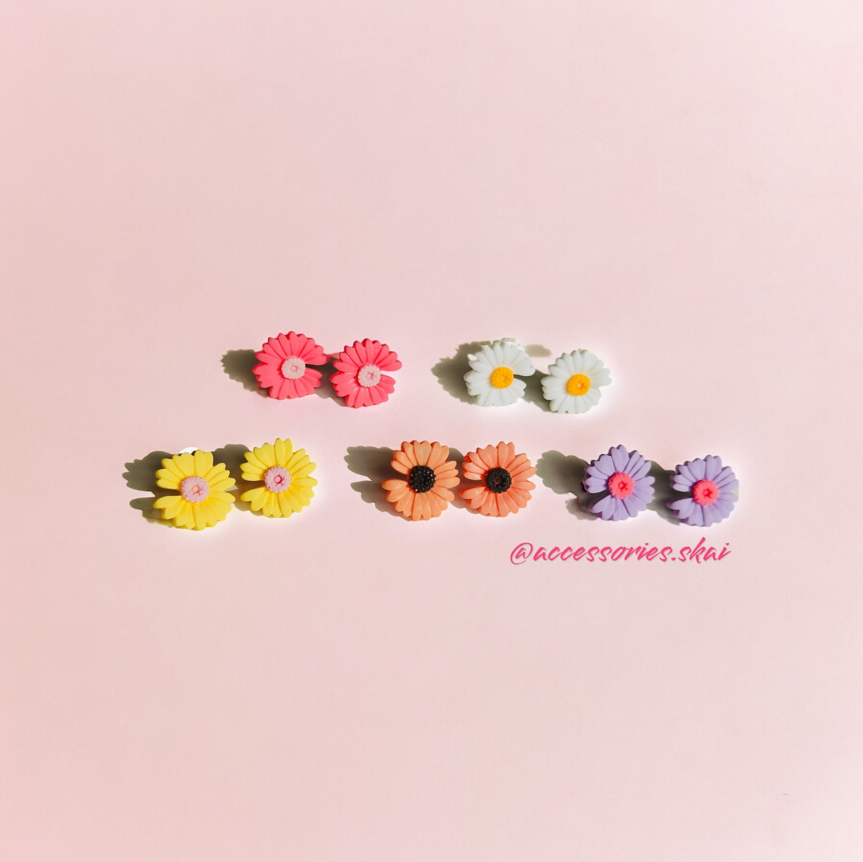 Sun-ila : Flower Stud