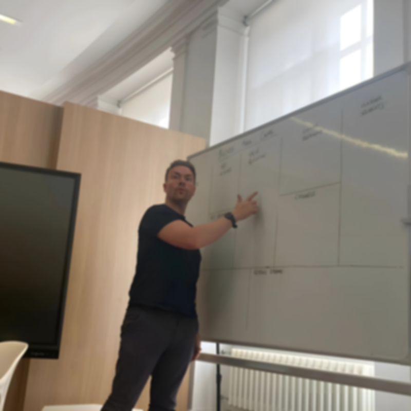 Linked In Profile Picture (33).png