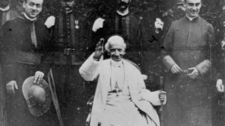 Oração de São Miguel Arcanjo composta por Leão XIII