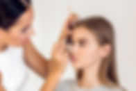 Professional makeup artist to do make up