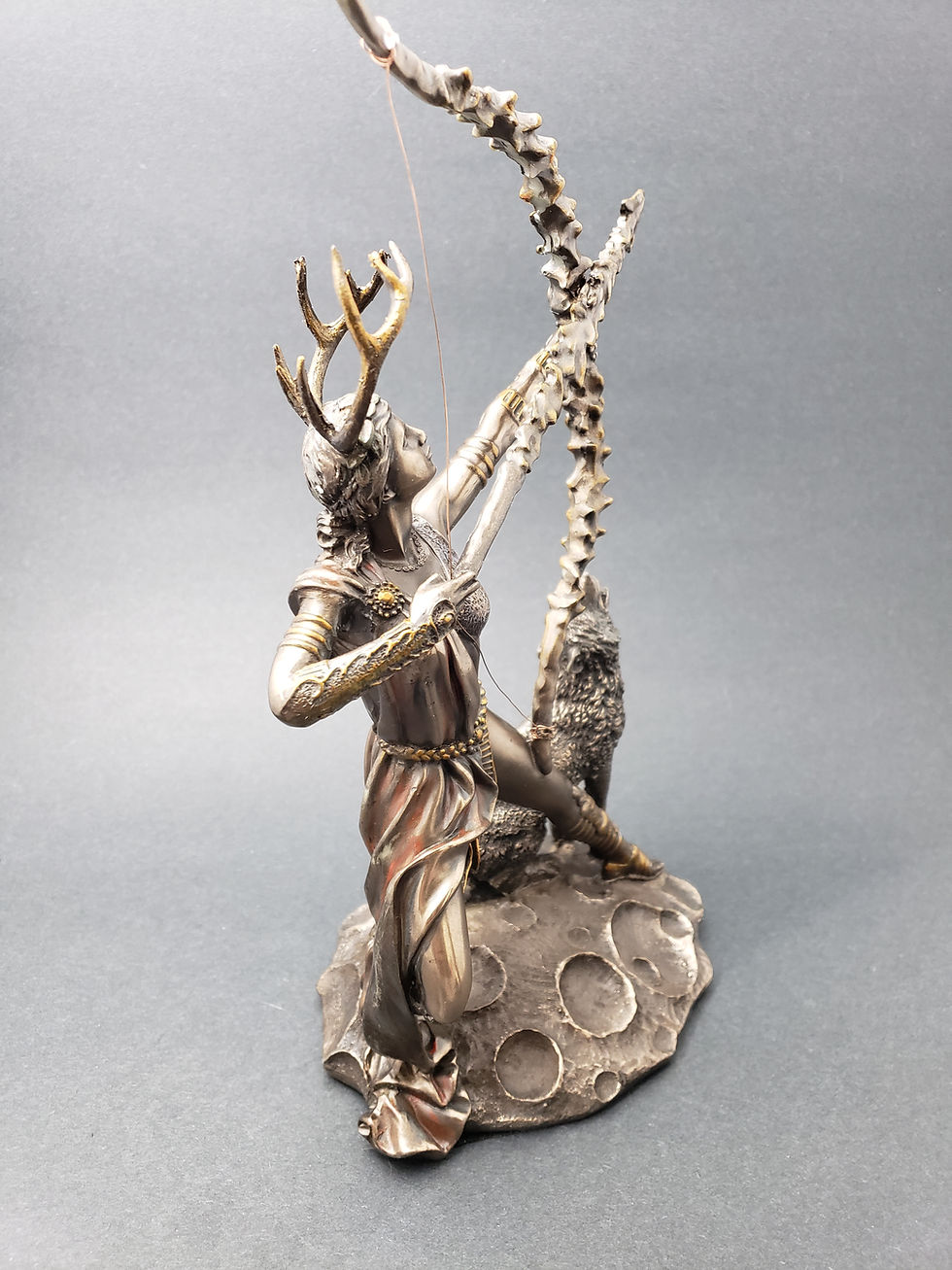 Thumbnail: Artemis Statue