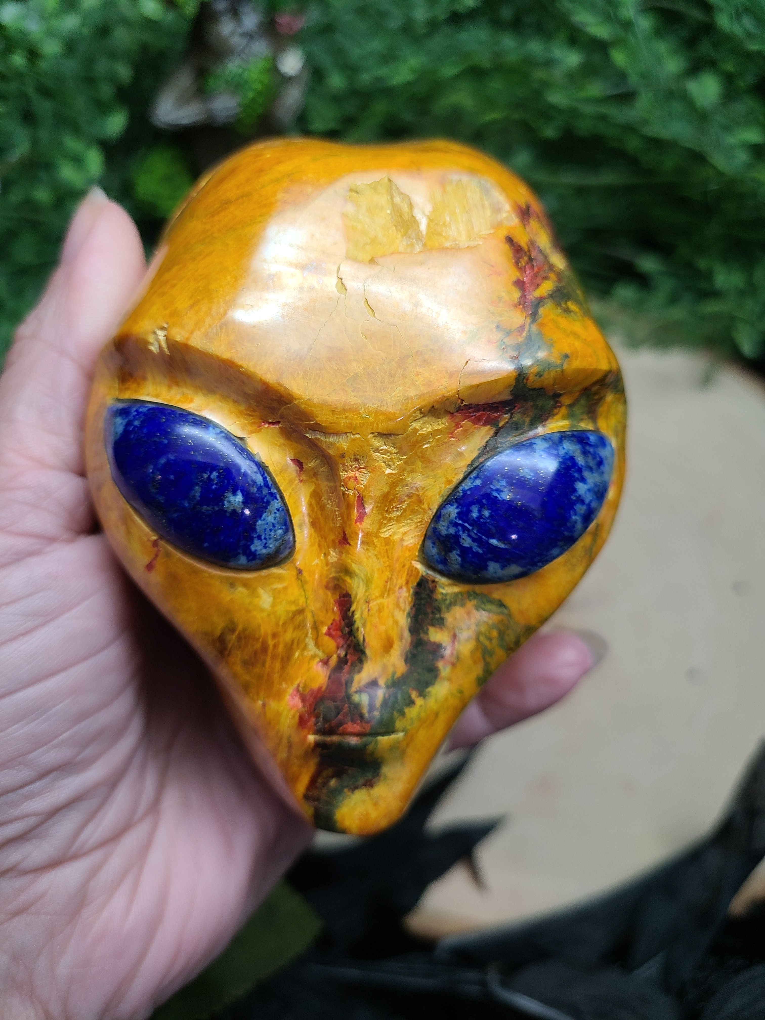 Orpiment Alien Skull with Lapis Lazuli Eyes