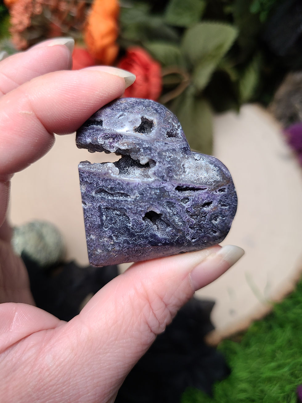 Thumbnail: Purple Chalcedony Heart