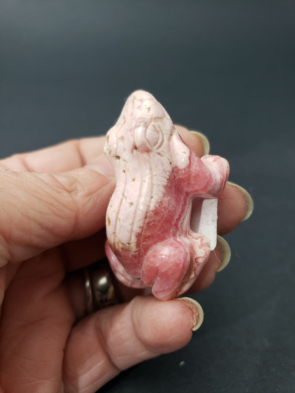 Thumbnail: Rhodochrosite Frog
