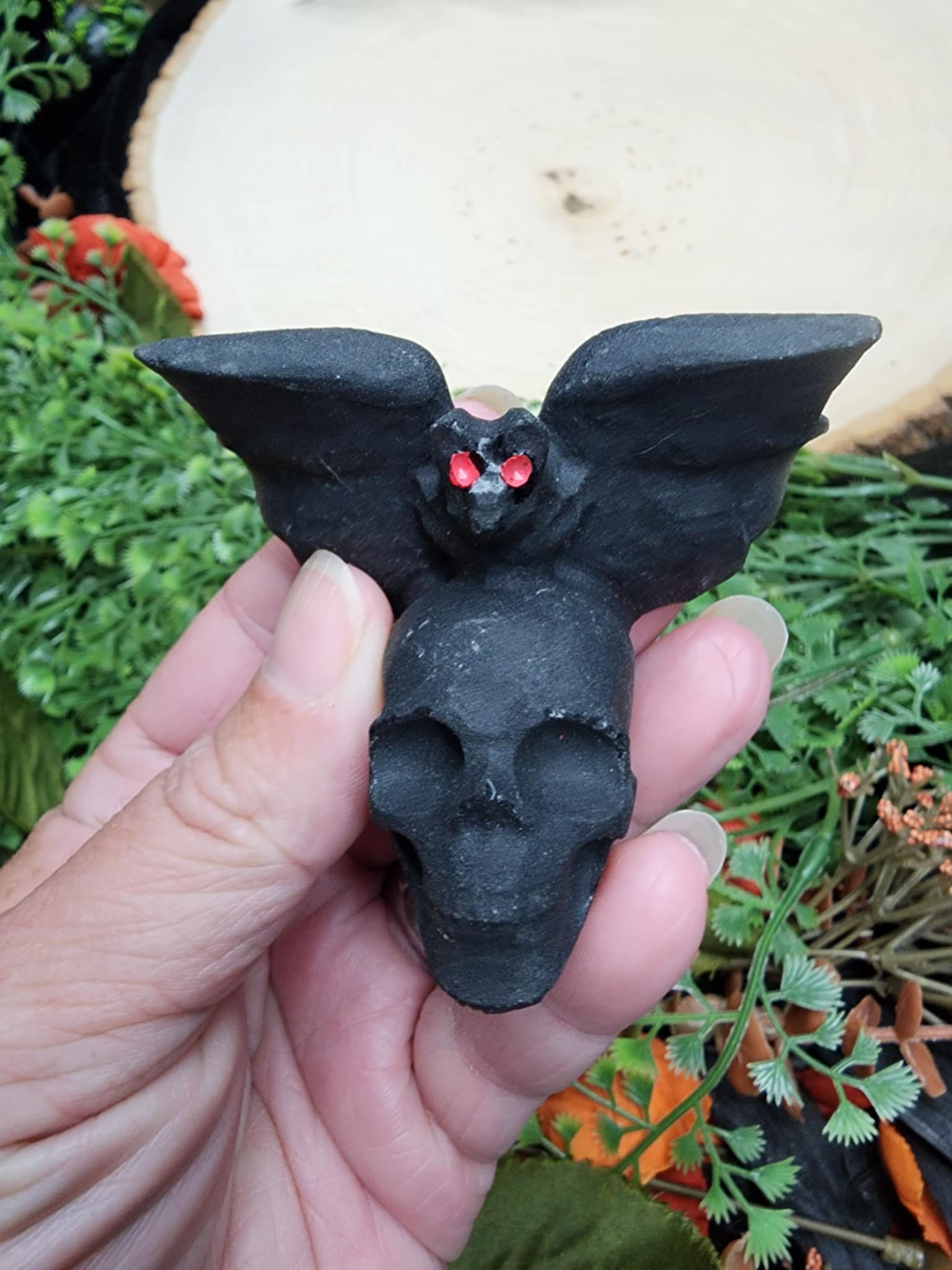 Frosted Obsidian Vampire Bat Skull