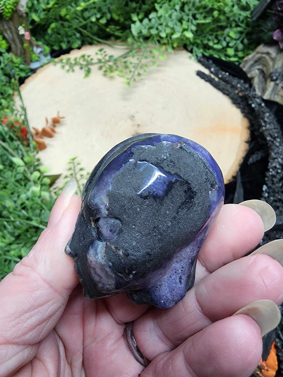 Thumbnail: Sugilite Elf Skull