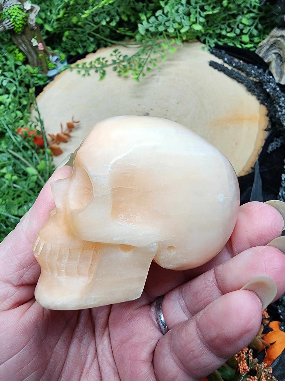 Thumbnail: Peach Selenite Skull