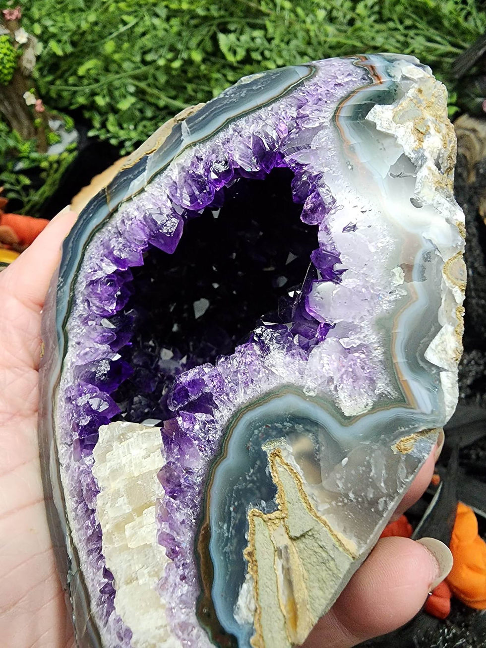 Thumbnail: Geode Amethyst with Calcite Freeform
